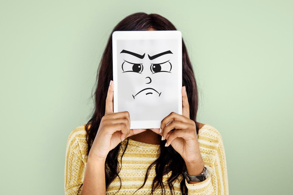 Wie Narzisstinnen auf Kritik reagieren